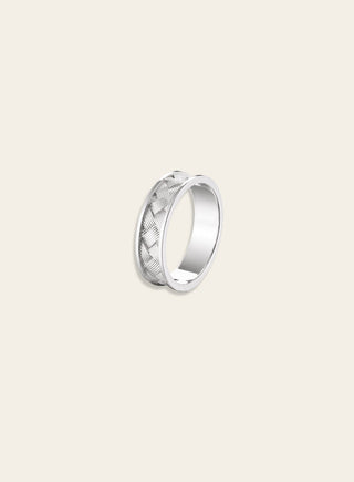 Oiva ring, white gold