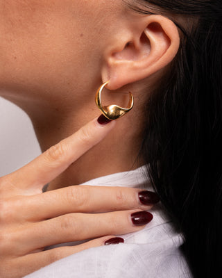Lumoava Studio Swinging It earrings, yellow gold-plated bronze