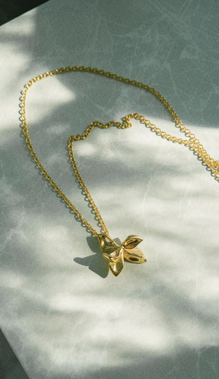Lumoava Studio Bloom Is a pendant, yellow gold-plated bronze